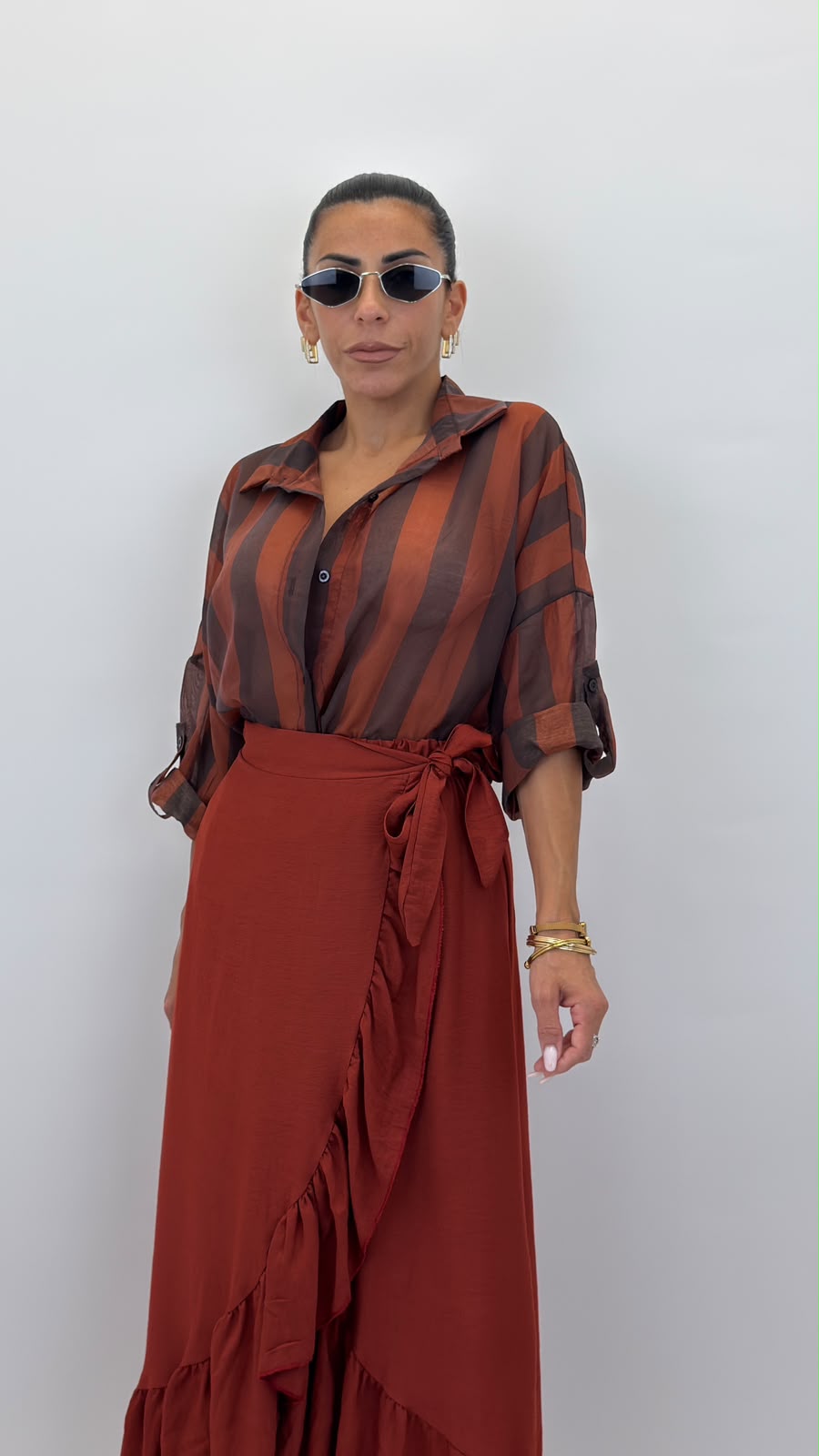 Camicia colletto con bottone coccio/marrone